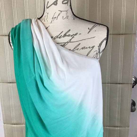 Green and White Ombre Top - Picture 3 of 9